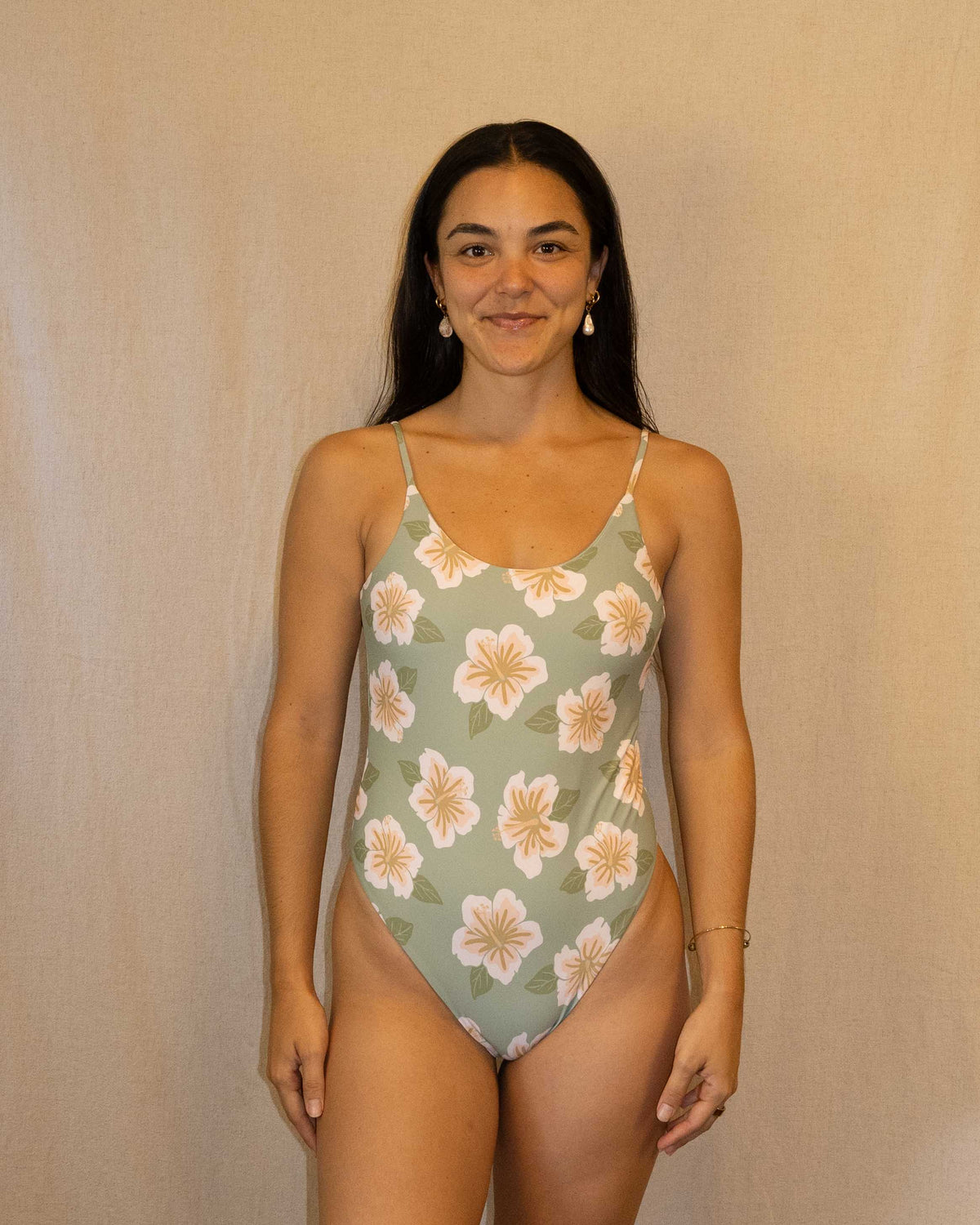 Leucadia One Piece - Hibiscus