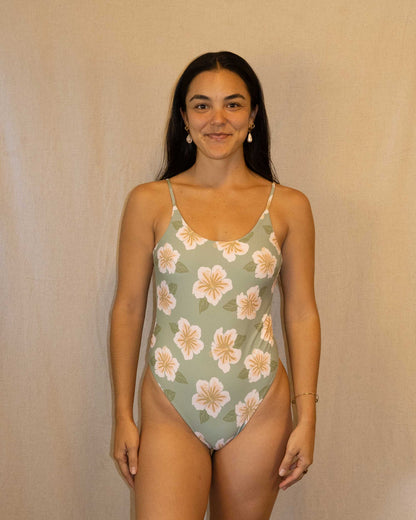 Leucadia One Piece - Hibiscus