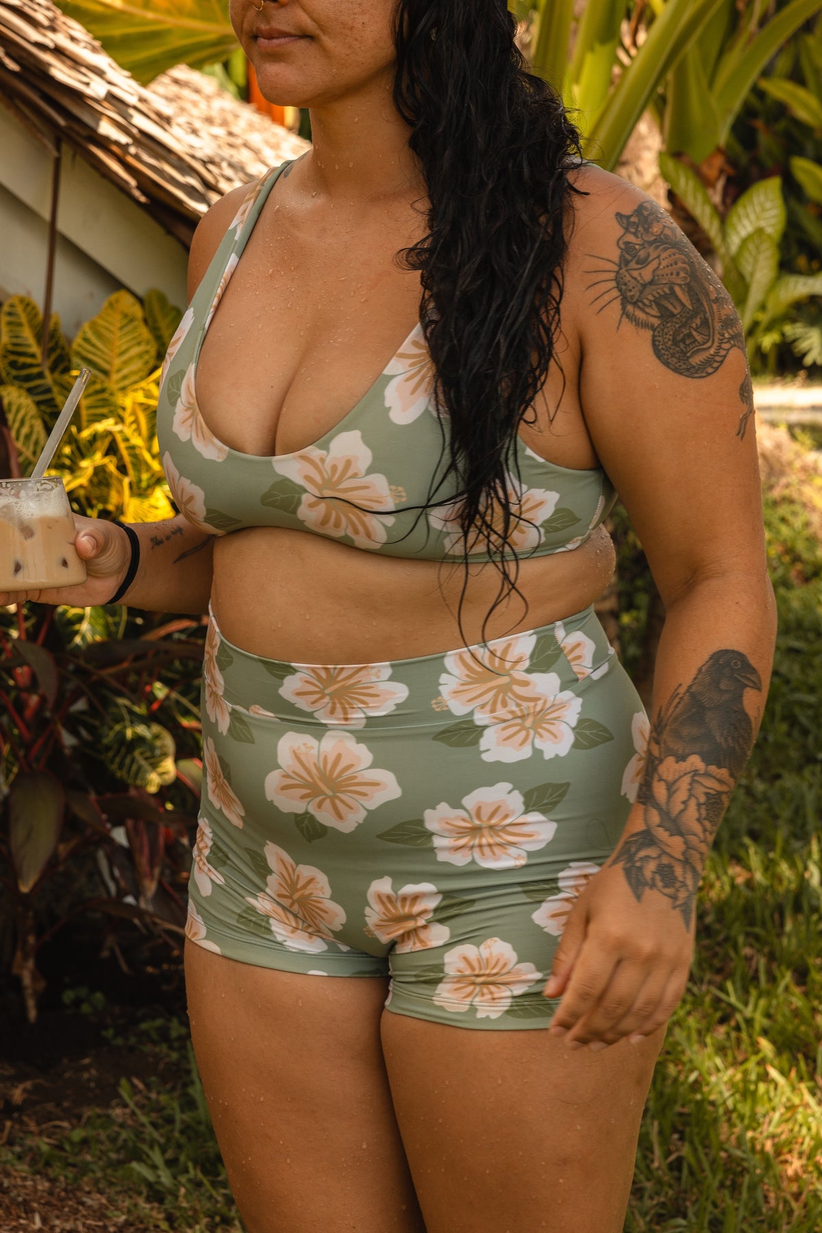 Sunset Shorts - Hibiscus
